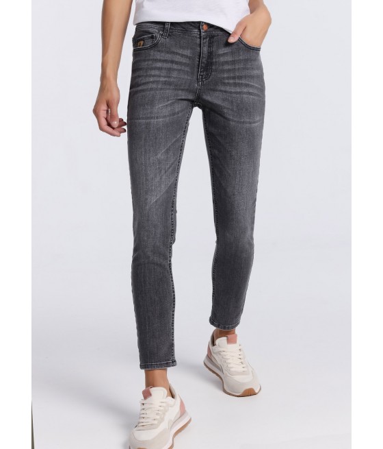 LOIS JEANS - Jeans | Low Rise - Skinny Ankle | Size in Inches