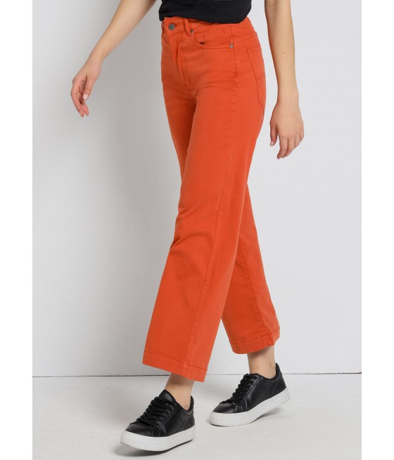 CIMARRON - Jeans Aurora-Satin Pfirsich | Mittlere Rise– gerader breiter Ausschnitt | Größe in Zoll