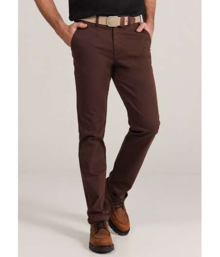 BENDORFF - Pantalón Chino con cinturón de Cintura Media Regular | Tiro Medio