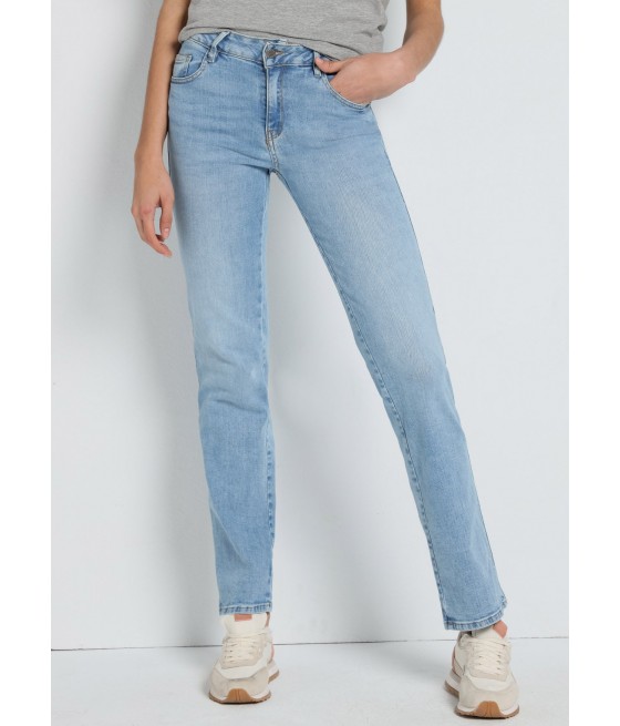 CIMARRON - CLAUDIA-ARIANE - Jeans | Straight - Tiro Corto Medium Stone  Blue  | Tallaje en Pulgadas