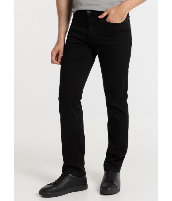 SIX VALVES - Jeans Regular Tiro Medio - Ultra Black|Tallaje en Pulgadas
